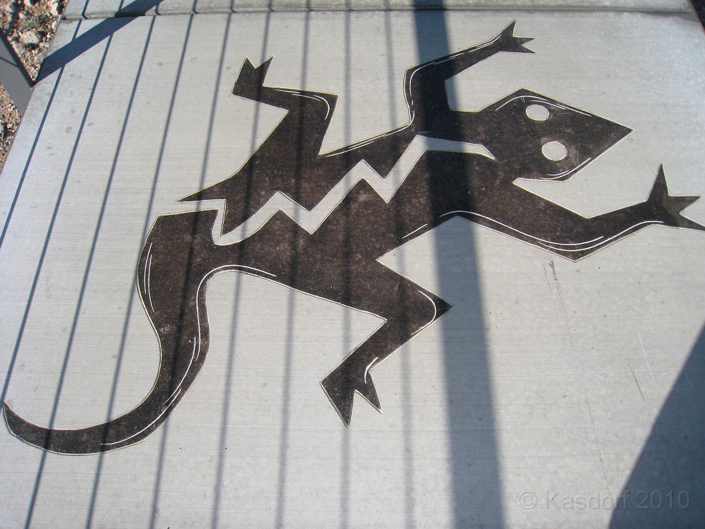 Las Vegas 2010 - Red Rock 0371.JPG - The 2010 Las Vegas Fire - Ice and Sweat Tour. Half Marathon, Red Rock Canyon, Casinos, Valley of Fire.... and buffets!